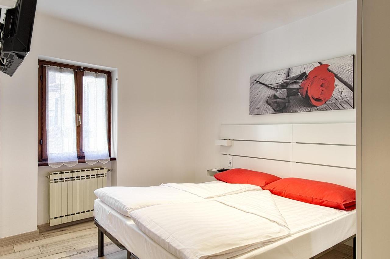 Willa Casa Raffaele Malcesine Zewnętrze zdjęcie